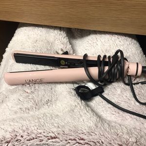 Hair straightener